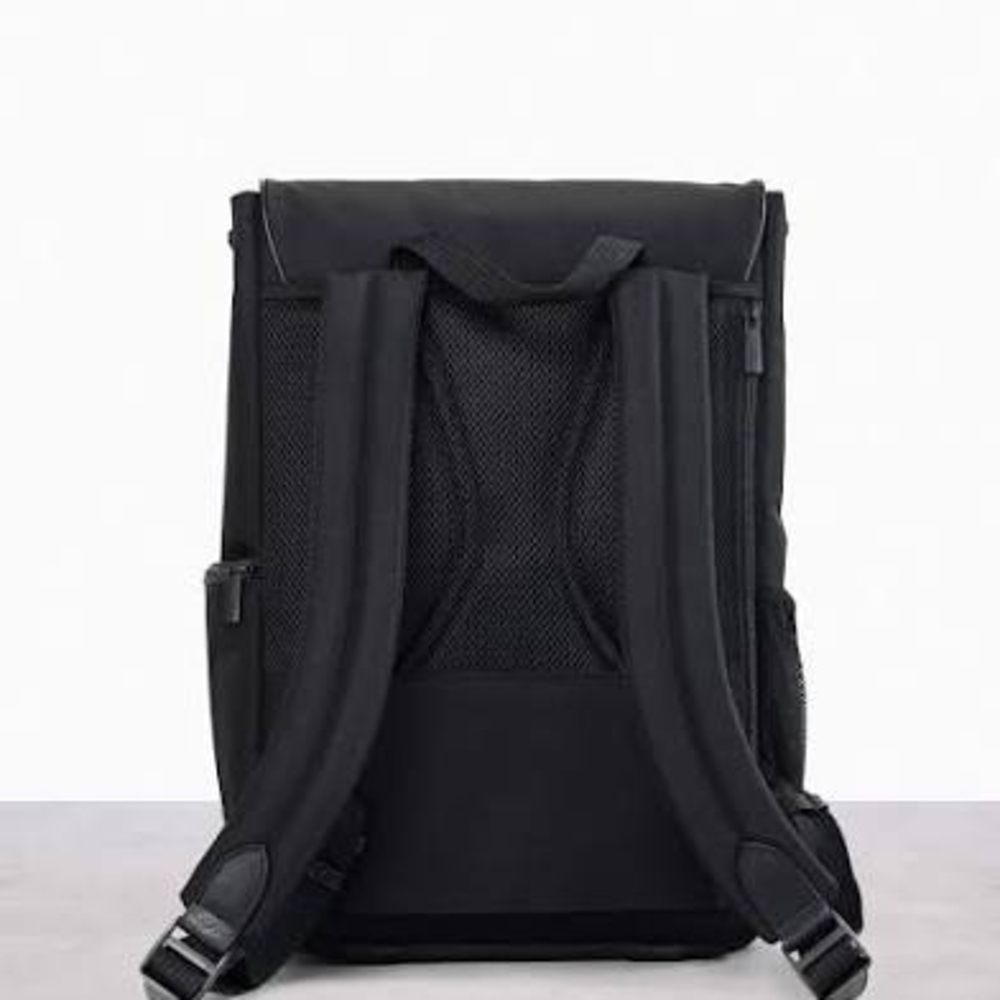 Beis Black Hanging Backpack - image 4